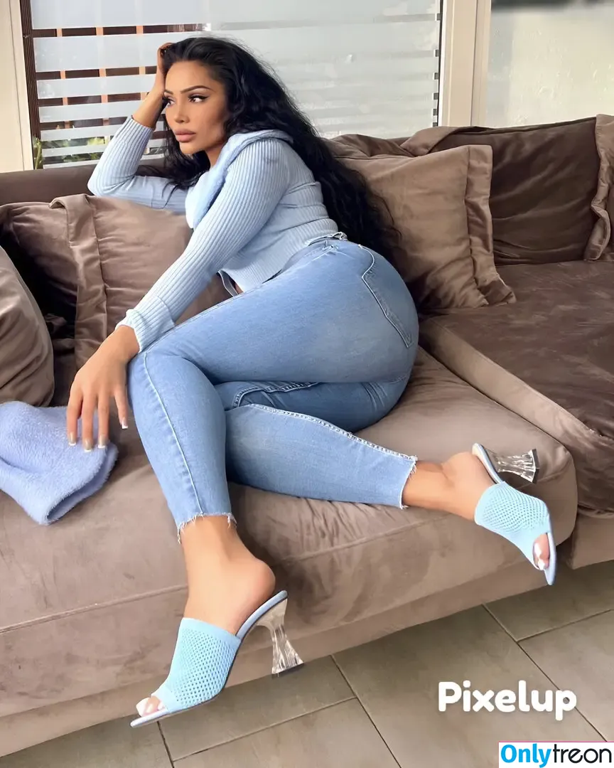 Maryhakiki nude photo #0008 (Maryhakiki)
