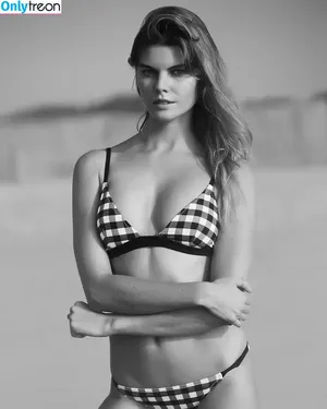 Maryna Linchuk / marynalinchuk1 nude photo #0056