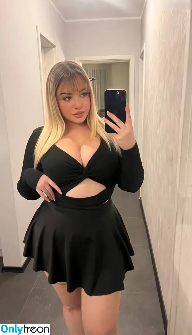 maryoffiziell nude photo #0129 (maryoffiziell)