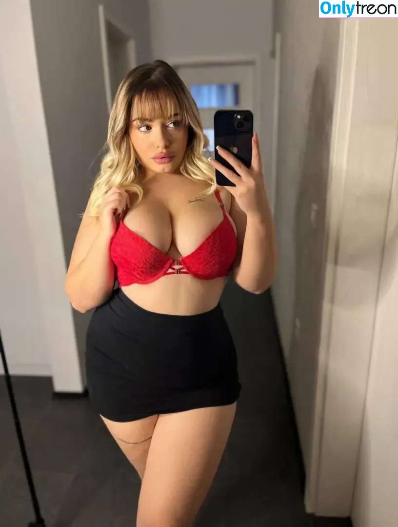 maryoffiziell nude photo #0146 (maryoffiziell)