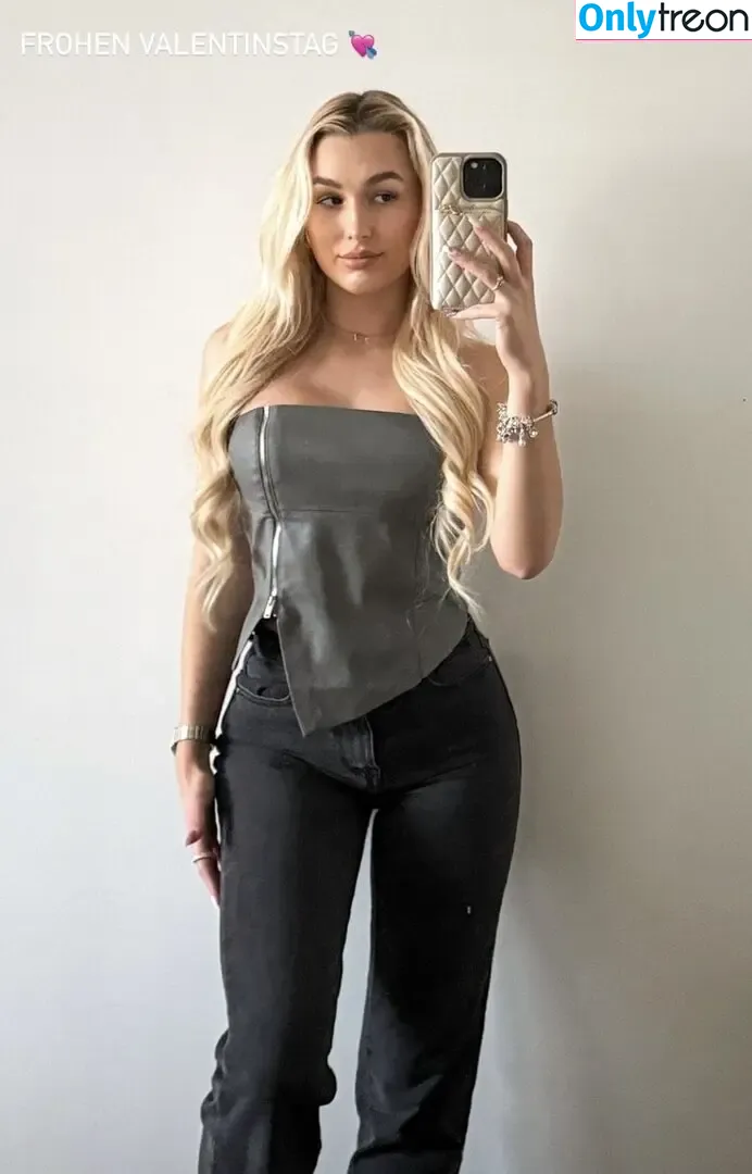 Maryyhx nude photo #0139 (maaryy_x33 / mary-x)