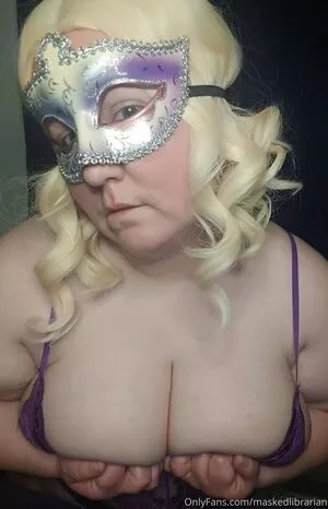 maskedlibrarian / maskedlibrary nude photo #0072