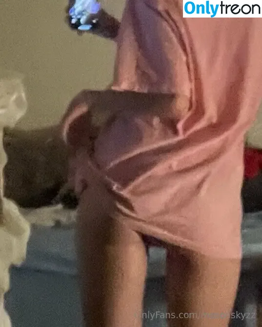 masonskyzz nude photo #0067 (masonskyzz)