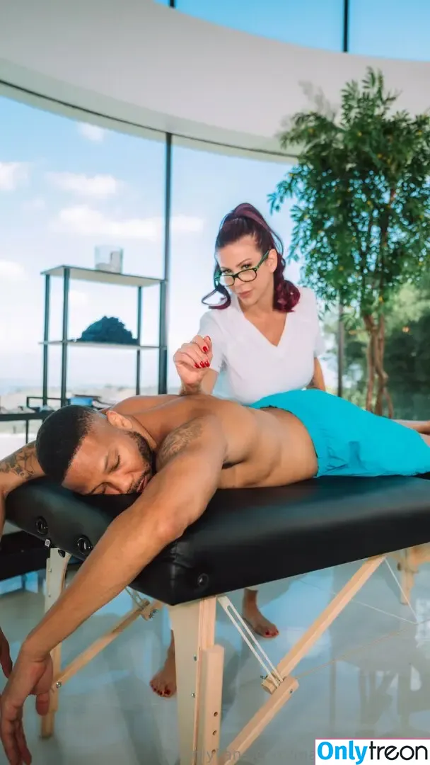 massagemistress голая photo #0058 (officialmassagemistress)