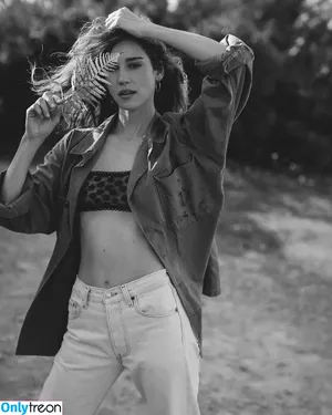 Matilda Lutz / matildalutz фото голая #0015