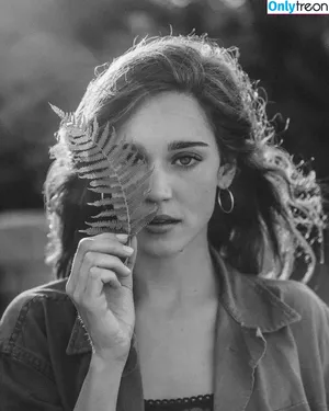 Matilda Lutz / matildalutz фото голая #0016