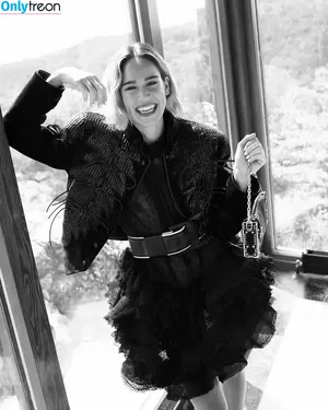 Matilda Lutz / matildalutz nude photo #0035