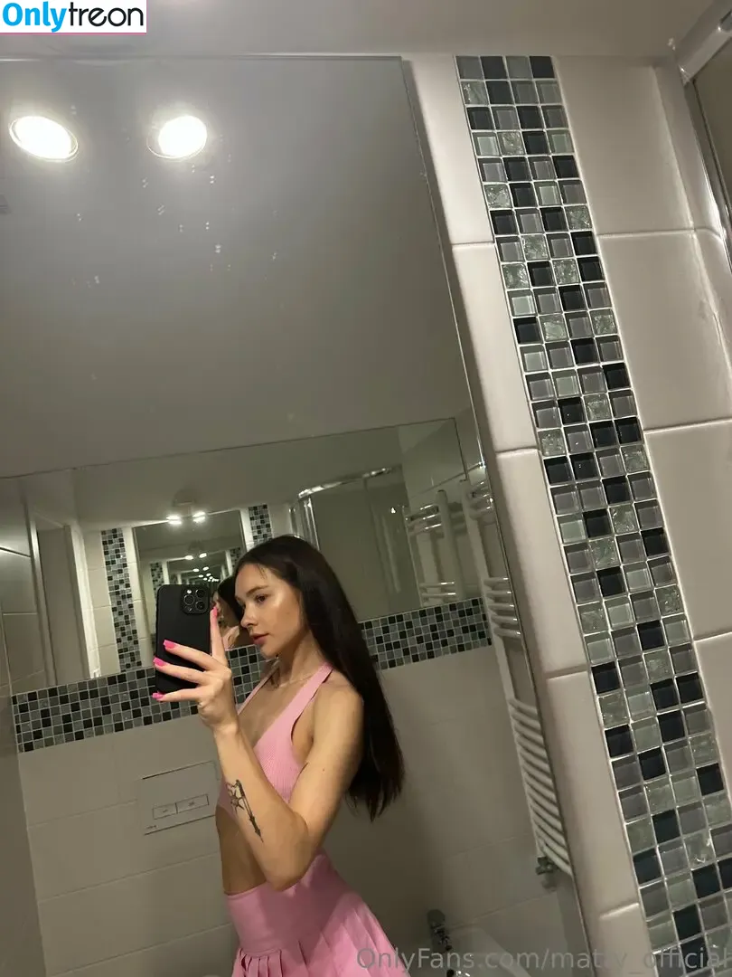 matty_official nude photo #0039 (matty.official)