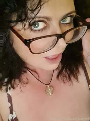 maturebustymom / thebusymommylife nude photo #0085