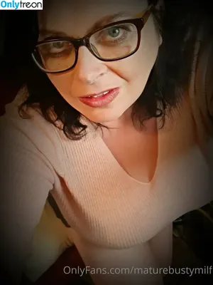maturebustymom / thebusymommylife nude photo #0100
