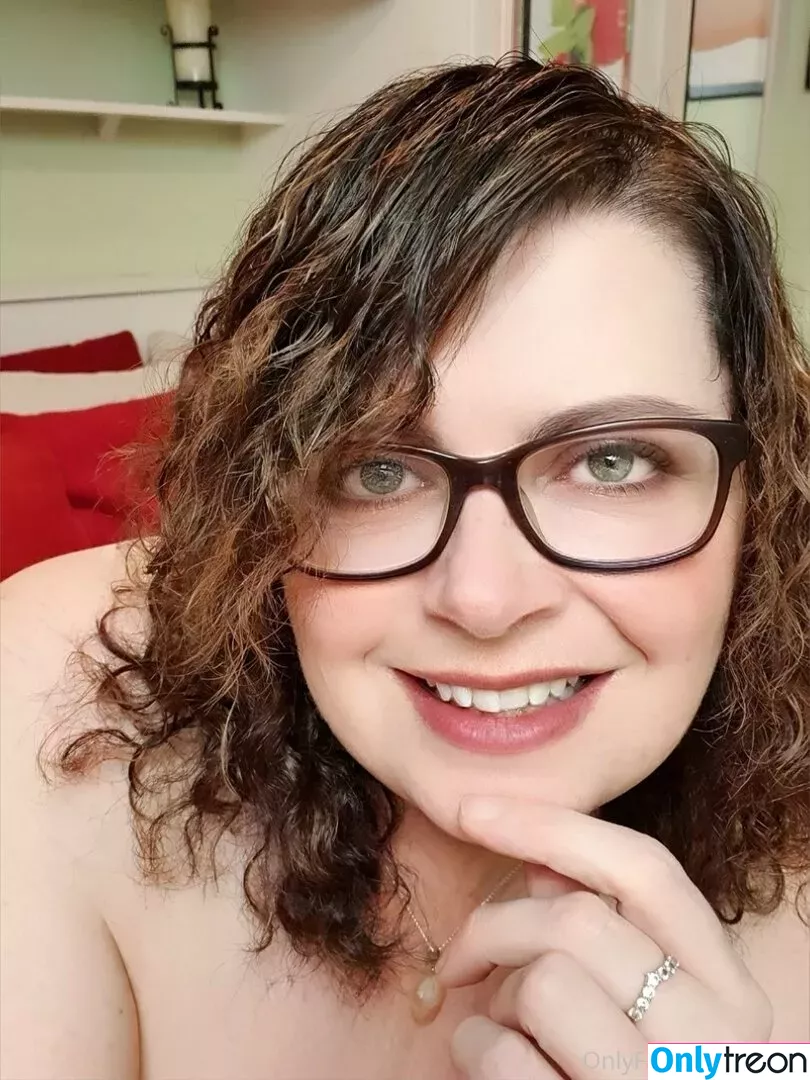 maturebustymom nude photo #0046 (thebusymommylife)