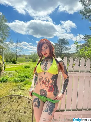 Maud Franklen / maudnoir / maudsuicide nude photo #3290