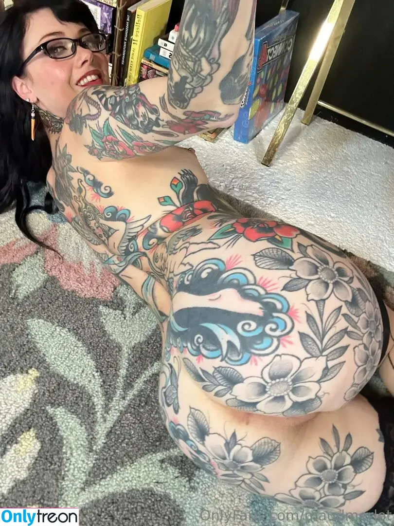 Maud Franklen nude photo #3867 (maudnoir / maudsuicide)