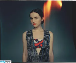 Maude Apatow / maudeapatow фото голая #0300