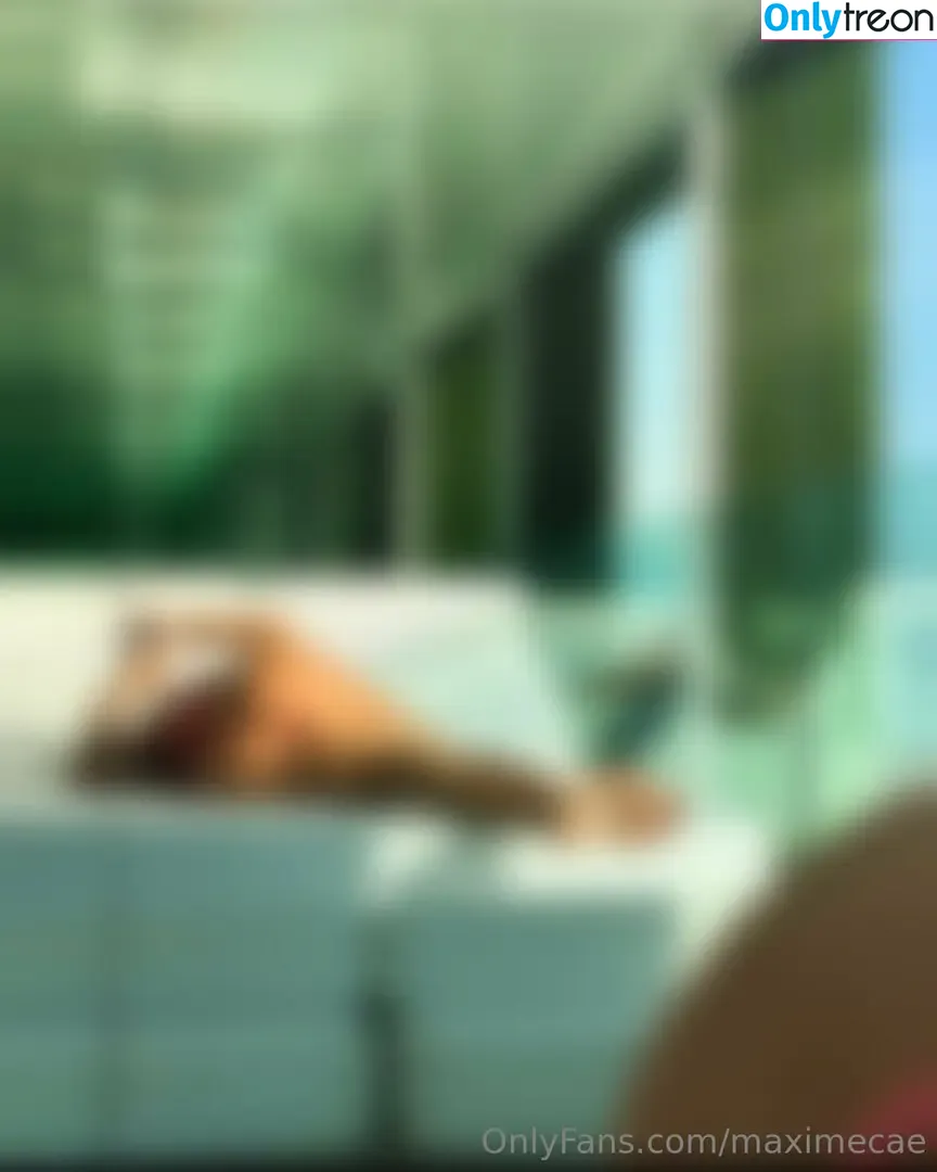 maximecae nude photo #0017 (maximeocasek)