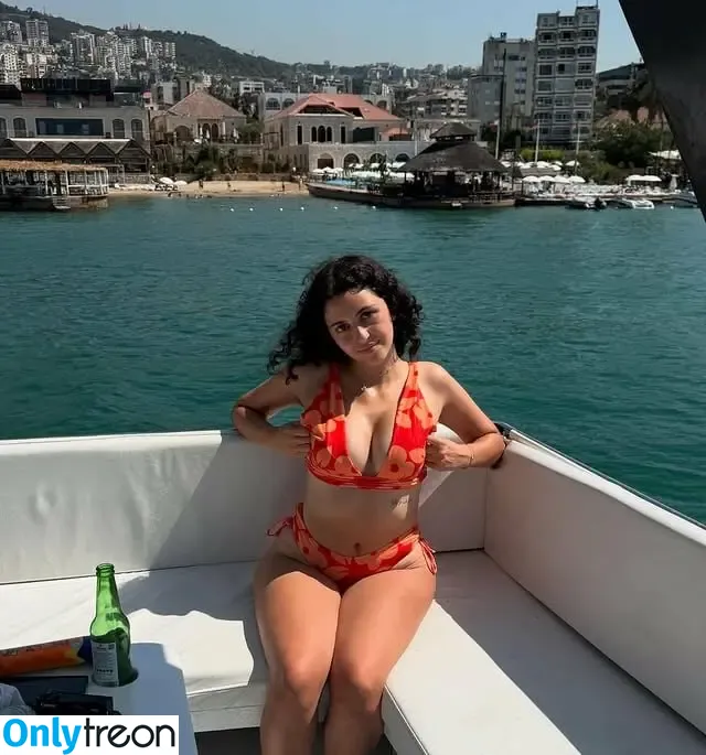 Maya Abdallah nude photo #0086 (maya.abdallah / mayuhnaise)