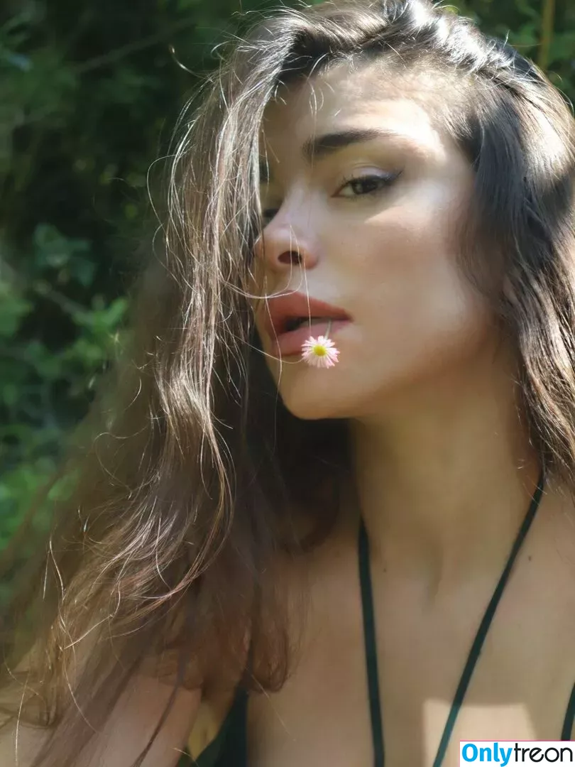 Maya Abou Rouphael nude photo #0092 (egirls_sexy / maya_abou_rouphael / mayaabourouphael)