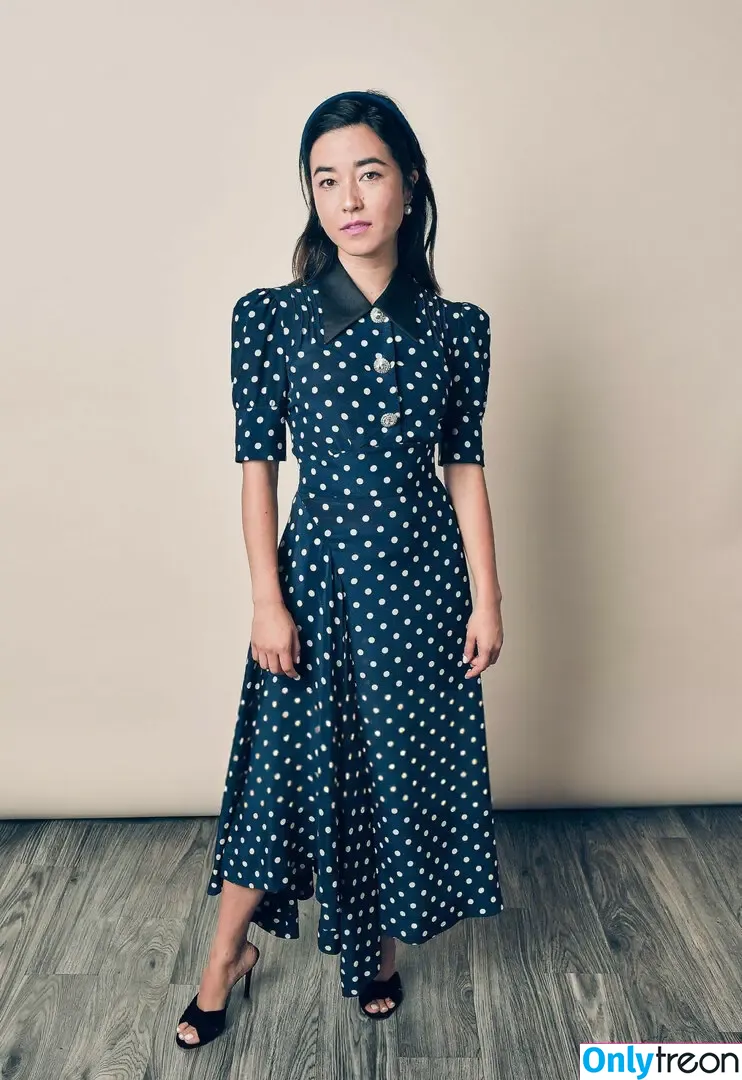 Maya Erskine голая photo #0026 (mayaerskine)