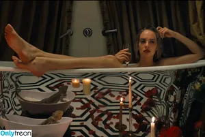 Maya Hawke / maya_hawke / neohawk2 nude photo #0630