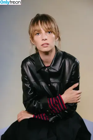 Maya Hawke / maya_hawke / neohawk2 nude photo #0715