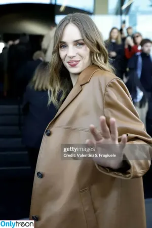 Maya Hawke / maya_hawke / neohawk2 фото голая #0925