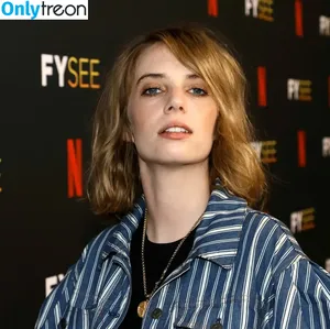 Maya Hawke / maya_hawke фото голая #0947