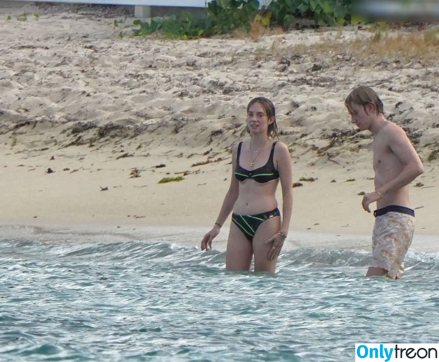 Maya Hawke nude photo #0639 (maya_hawke / neohawk2)