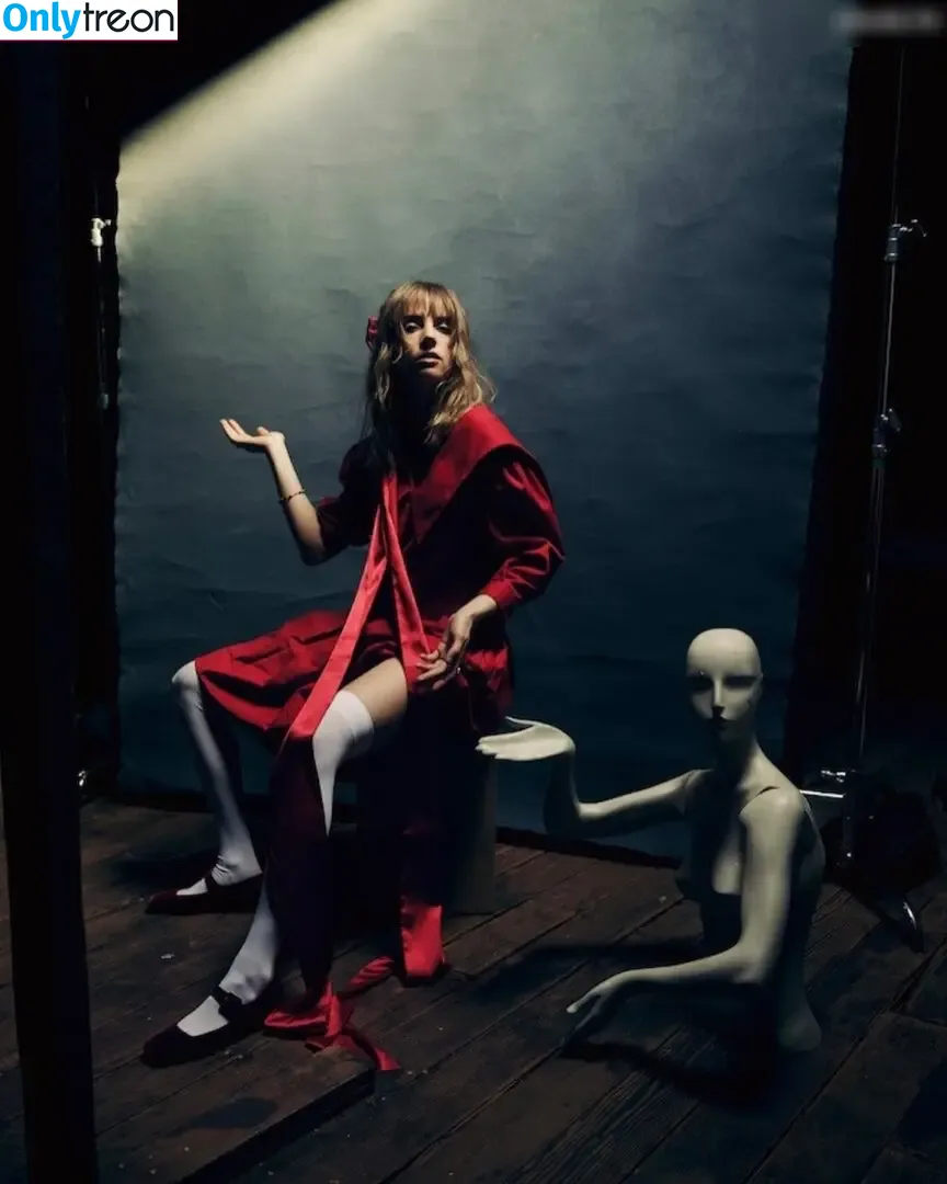 Maya Hawke nude photo #0795 (maya_hawke / neohawk2)