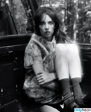 Maya Hawke / maya_hawke / neohawk2 nude photo #1048