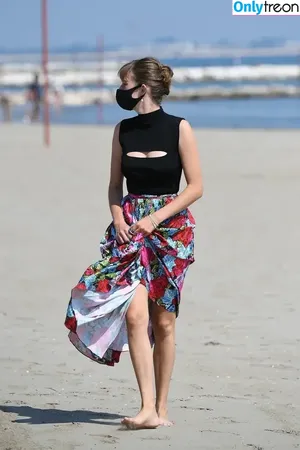 Maya Hawke / maya_hawke / neohawk2 nude photo #1062