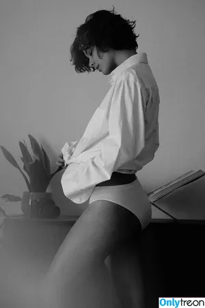 Maya Marguerite / margueriteoxo_ / mayamarguerite nude photo #0041
