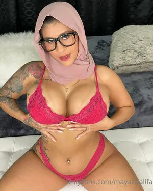 Mayakhalifa / miakhalifa фото голая #0253