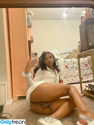mayalamillla / maisvault nude photo #0004