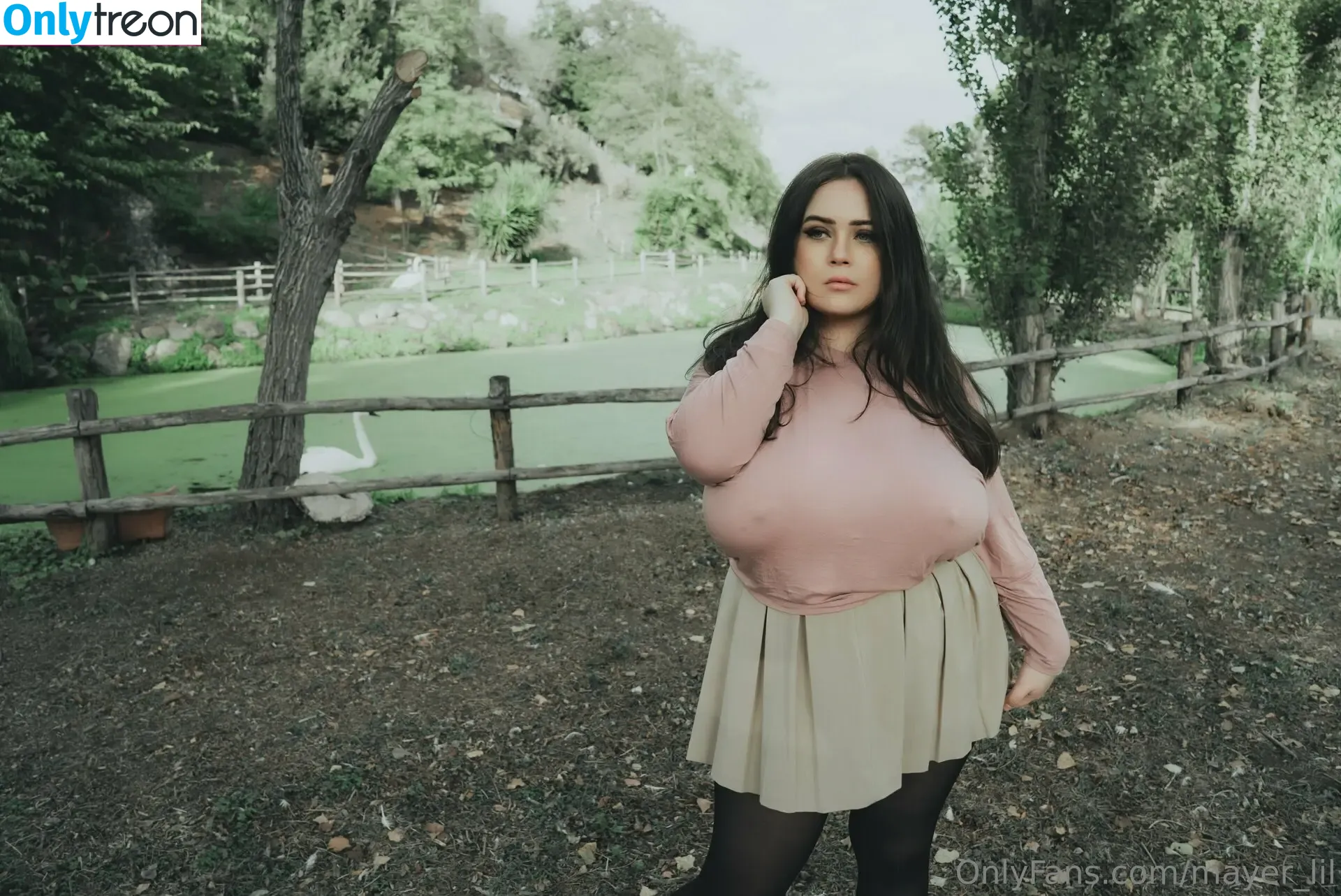 Mayer Lil nude photo #0325 (mayer_lil / mayer_lila)