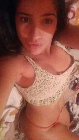 mayhemandbacon / sabathicc / vanessa.trindadeh nude photo #0013