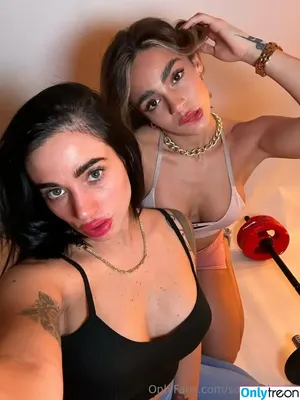 Mayrafrani / mayfranioficial / sophie_lopez00 nude photo #0001