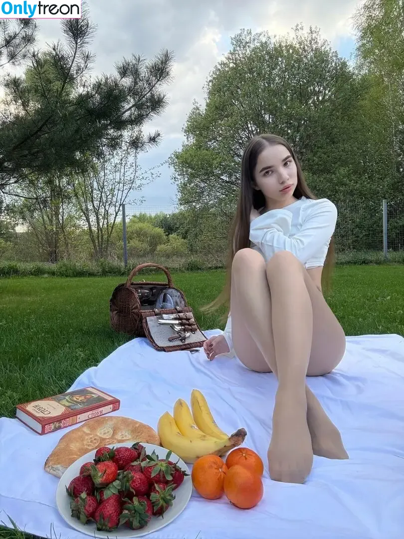 maytiyn голая photo #0385 (may_tiyn / tiynmay)