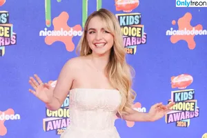 Mckenna Grace / mckennagrace / mckennagraceful nude photo #0021