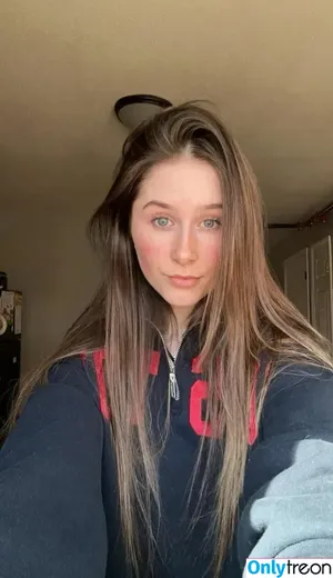 Mckenzieskye / mackenzie_skyeee / skyelesss nude photo #0003