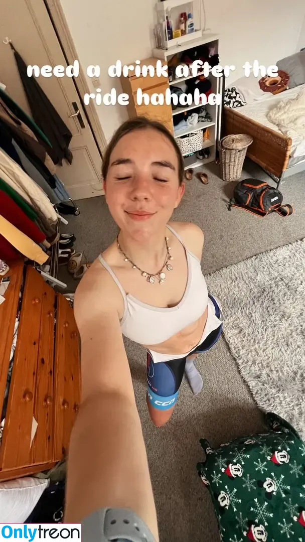 McKinley Braun голая photo #0004 (McKinley Braun)