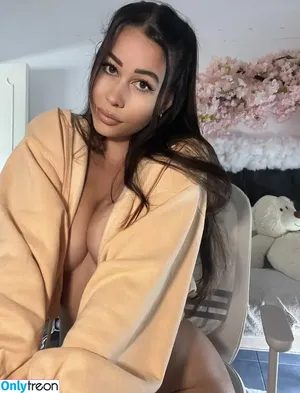  nude photo #0001