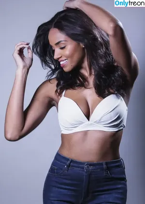 Meagan Tandy / meagantandy nude photo #0032