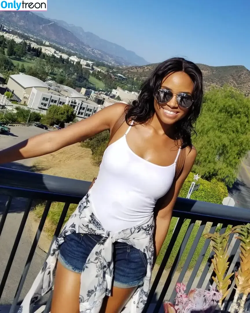 Meagan Tandy nude photo #0005 (meagantandy)