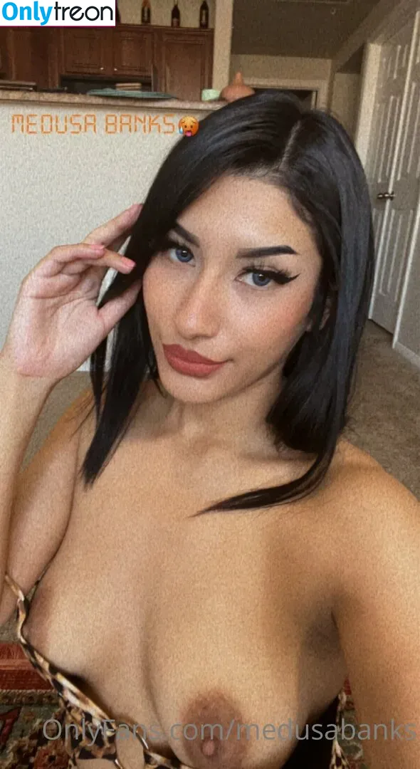 medusabanks nude photo #0131 (medusabanks)