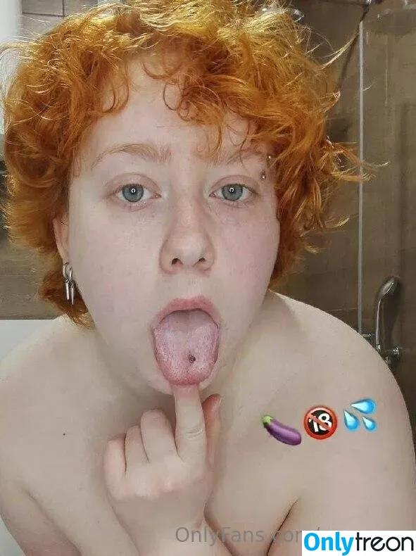 mee_zee nude photo #0131 (mee_zee)