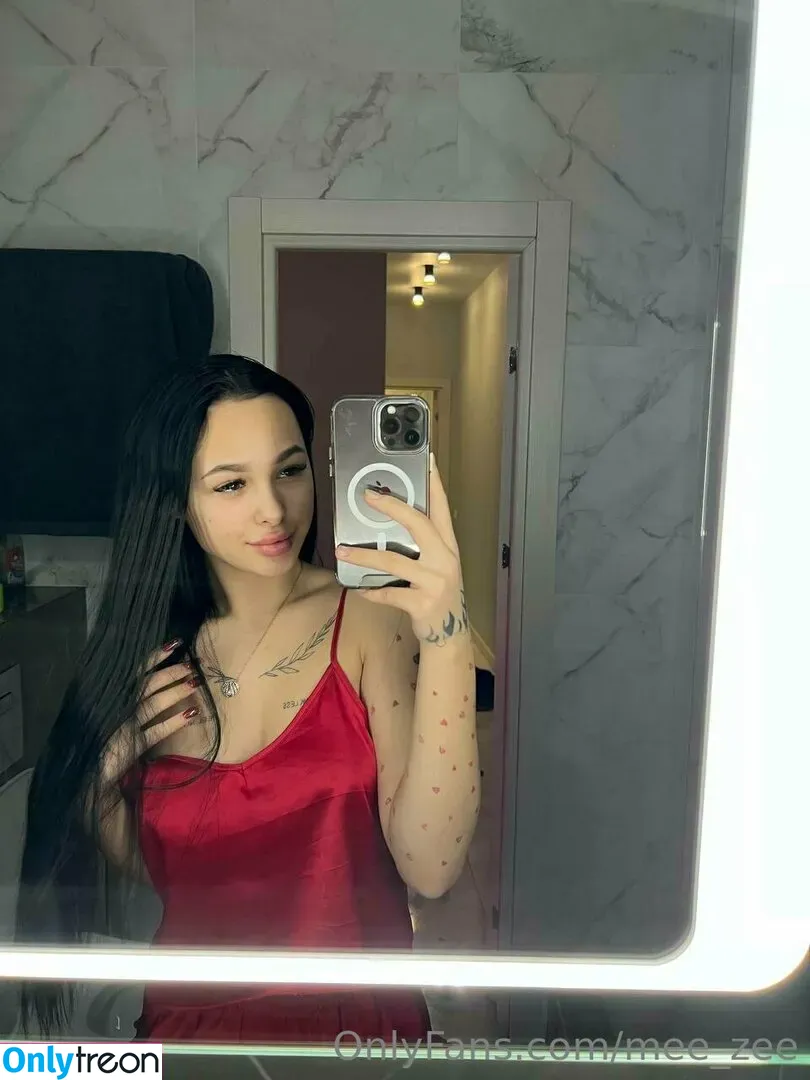 mee_zee nude photo #0210 (mee_zee)