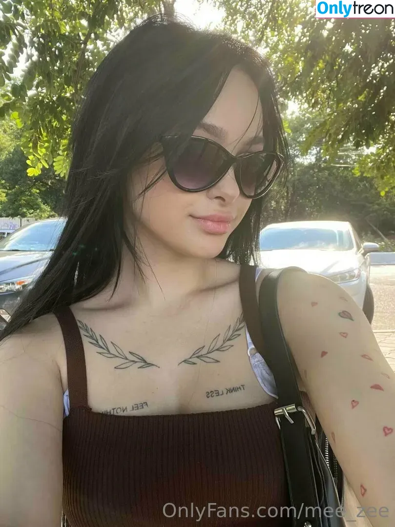 mee_zee nude photo #0216 (mee_zee)