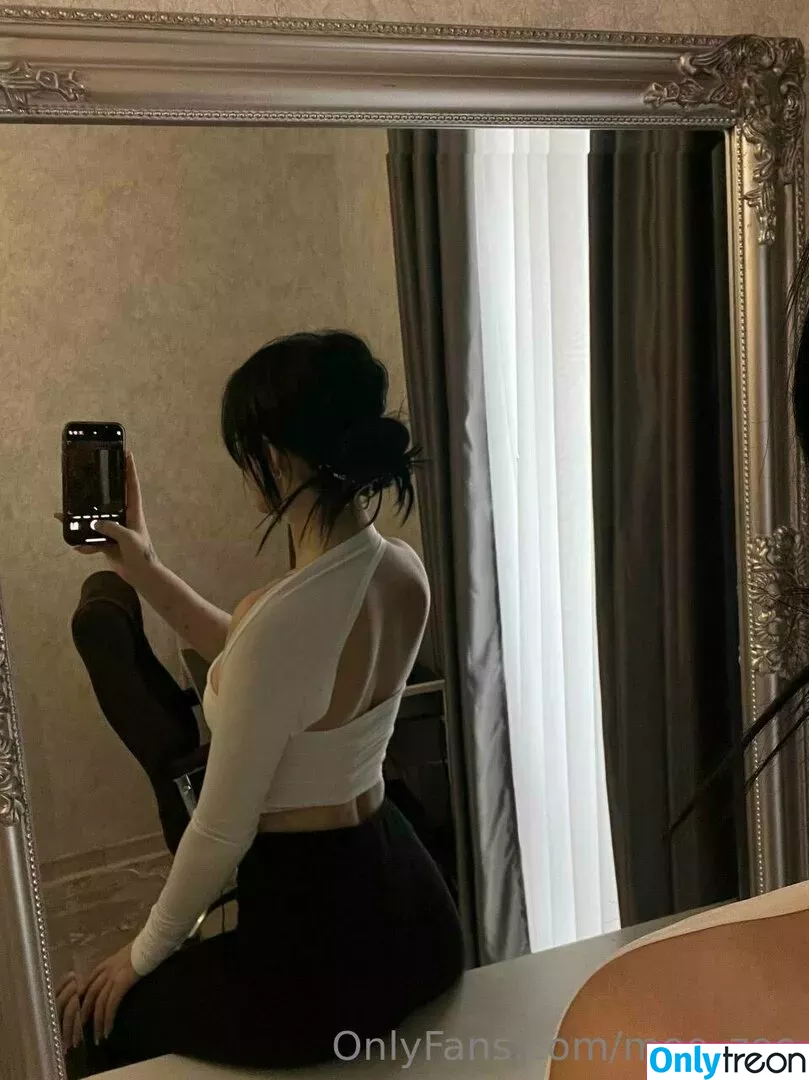 mee_zee nude photo #0306 (mee_zee)