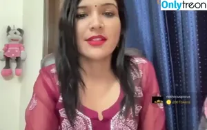 Meenakashi / meenakshichaudhary006 / your_saniya01 nude photo #0007