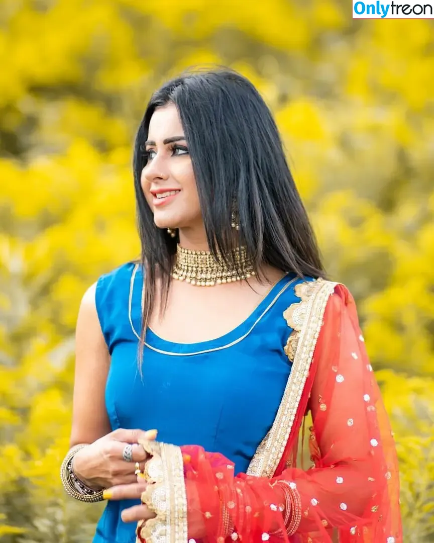 Meetii Kalher nude photo #0821 (meetiikalher)